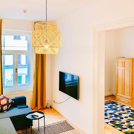 Contemporary City Apartment - By Nahuen Suites Graz Extérieur photo