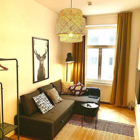 Contemporary City Apartment - By Nahuen Suites Graz Extérieur photo
